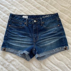 Gap Slim Cut-Off denim shorts, Like New, size 28